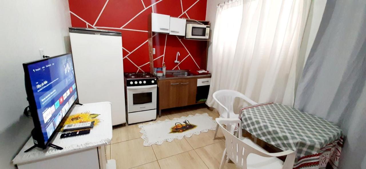 Kitnet S2 Em Torres-Rs - Na Mais Bela Praia Gaucha - Cozinha - Banheiro - Ar Condicionado - Tv Smart 32' - Wi-Fi - Estacionamento - Anfitria Superhost No Bnb Zewnętrze zdjęcie
