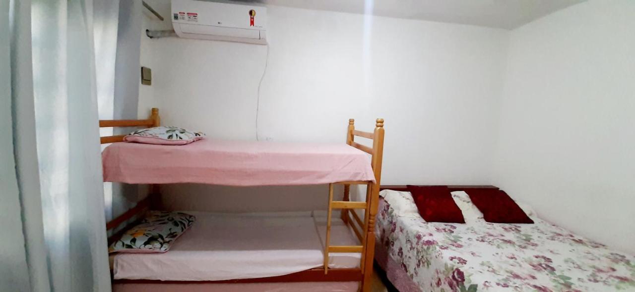 Kitnet S2 Em Torres-Rs - Na Mais Bela Praia Gaucha - Cozinha - Banheiro - Ar Condicionado - Tv Smart 32' - Wi-Fi - Estacionamento - Anfitria Superhost No Bnb Zewnętrze zdjęcie