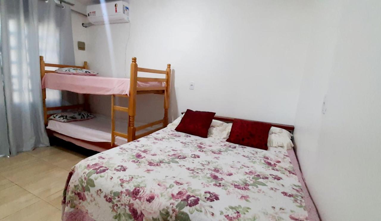 Kitnet S2 Em Torres-Rs - Na Mais Bela Praia Gaucha - Cozinha - Banheiro - Ar Condicionado - Tv Smart 32' - Wi-Fi - Estacionamento - Anfitria Superhost No Bnb Zewnętrze zdjęcie